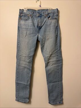Levi's Light Wash Slim Straight Jeans